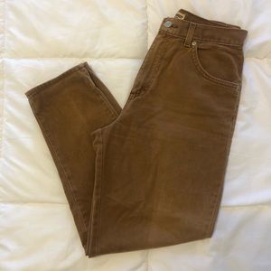 Vintage high rise tan jeans.